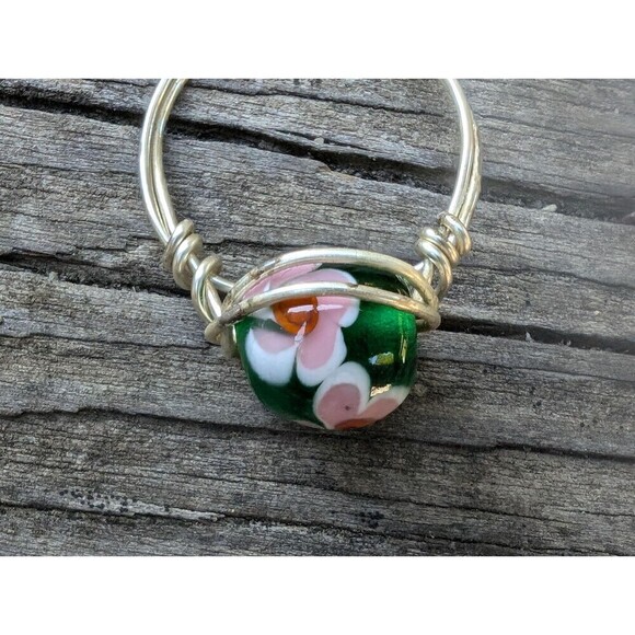 Vintage Flower Glass Ring, Size 10 1/2 Ring - Picture 5 of 10
